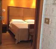 Bilik Tidur 3 Hotel Vienna Touring