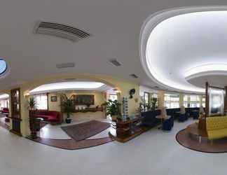 Lobi 2 Hotel Coppe