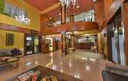 Lobby 4 Batra Hotel
