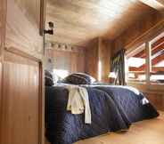 Bedroom 5 CGH Résidences & Spas Les Alpages de Champagny