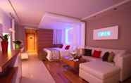 Bedroom 7 Elite Suites by Rhodes Bay