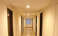 Lobi 7 Horizon Hotel