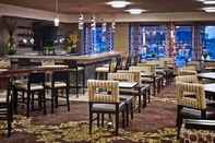 Bar, Cafe and Lounge Homewood Suites by Hilton Hamilton, Ontario, Canada