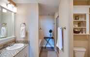 In-room Bathroom 4 Grand Panama Beach Resort by Emerald View Resorts