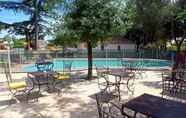 Swimming Pool 4 Hôtel du Vieux Moulin