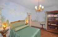 Bedroom 5 Villa Camaiore