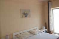 Bedroom A2-apartment 50m From the Beach With the sea View