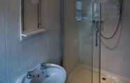 Toilet Kamar 3 the Brewers inn