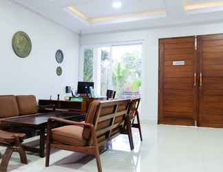 Lobi 2 Villa Prambanan Jogja with Private Swimming Pool by Simply Homy