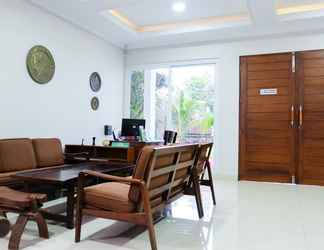 Lobi 2 Villa Prambanan Jogja with Private Swimming Pool by Simply Homy