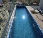 Swimming Pool 4 V Hotel Malta