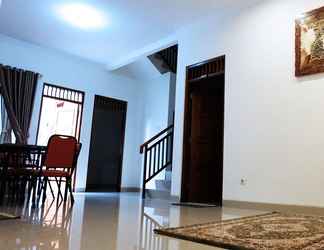 Lobby 2 Simply Homy Guest House Unit Gejayan