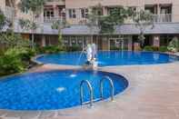 Kolam Renang Remarkable Studio at Baileys City Apartment