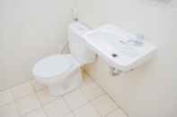 Toilet Kamar Cozy Living Studio Apartment M-Town Residence