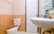 In-room Bathroom 7 Comfort Studio Tamansari Sudirman Apartment