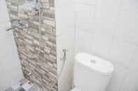 In-room Bathroom Roomy Studio Room Bintaro Park View Apartment