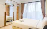 ห้องนอน 5 Comfy Studio At Dago Suites Apartment