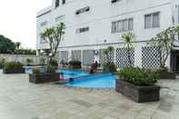 Kolam Renang Comfort Studio Apartment Margonda Residence 4 near UI