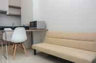 Ruang untuk Umum Modern 1BR at Ciputra World 2 Apartment