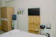 Bedroom Comfort Studio at Green Pramuka Apartment near Shopping Center