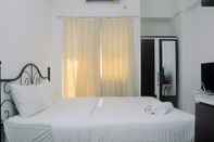 Kamar Tidur Simply and Homey Studio at Green Pramuka Apartment