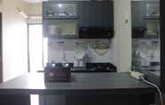 ห้องนอน 5 Cozy 2BR Apartment at Gateway Ahmad Yani