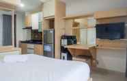 Kamar Tidur 6 Spacious Studio Room Apartment at Grand Sungkono Lagoon