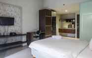 Bedroom 4 Classic Modern Studio Room Apartment at The Square Surabaya