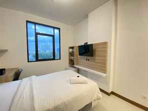 Bedroom 4 Simply Studio Room Semi Apartment at The Lodge Paskal near BINUS University