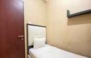 Kamar Tidur 4 Comfy & Well Appointed 2BR at Tamansari Panoramic Apartment