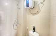 In-room Bathroom 2 Simply Homey 2BR Apartment at Gateway Pasteur