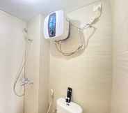 In-room Bathroom 2 Simply Homey 2BR Apartment at Gateway Pasteur