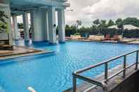 Kolam Renang Cozy Living 1BR at Pakubuwono Terrace Apartment