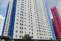 Exterior Comfort 2BR Green Pramuka City Apartment near Shopping Center