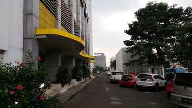 Exterior 4 Comfortable 2BR at Menteng Square Apartment