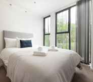 Bilik Tidur 3 Modern Kingston Home Close to Hampton Court Palace by Underthedoormat