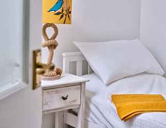 Kamar Tidur 2 The Martlet Inn