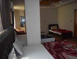 Bedroom 2 Rajada Hotel