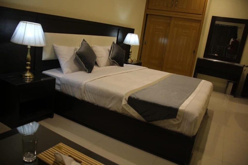 Kamar Tidur 4 Marjan Hotel