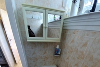 In-room Bathroom Lovely Relaxing two Bedroom Holiday Chalet