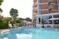 Swimming Pool Hotel La Siesta