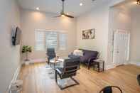 Common Space Brand New Remodeled 3br/2.5ba House Near Downtown