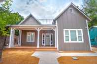 Exterior Brand New Remodeled 3br/2.5ba House Near Downtown