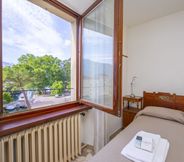 Kamar Tidur 5 Residenza Rocca del Lago 3