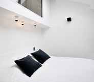 Kamar Tidur 5 Urban Walls