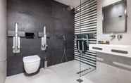 In-room Bathroom 4 Ivis 4 Boutique Hotel