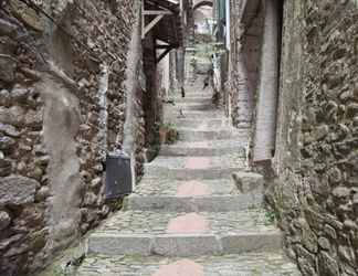 Bangunan 2 Charming Castles B&B in Dolceacqua