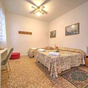 Residenza Briati 1, Hotel Tronchetto Waterbus Stop