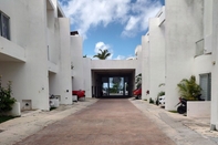 Exterior Spacious oceanfront loft # A1