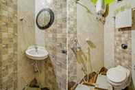 Toilet Kamar Goroomgo M M Guest House Howrah Kolkata